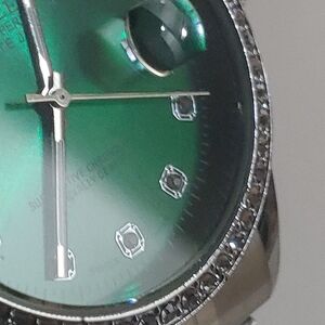 **New** Fashion Lady Dime Water Resistant Green Dial Silver-Tone Watch.